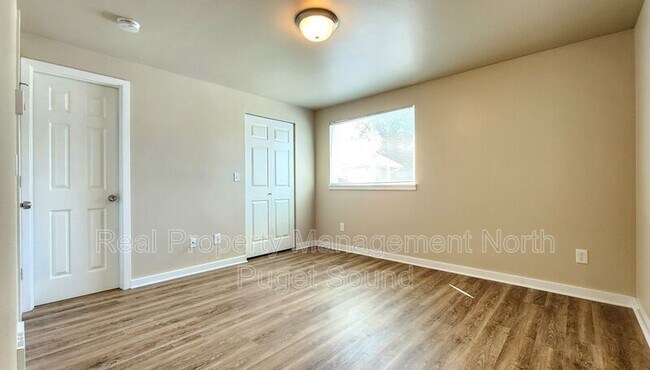 Foto del edificio - 2334 Howard Ave