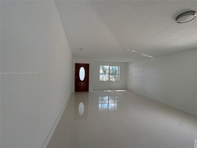 Foto del edificio - 14845 SW 36th Terrace