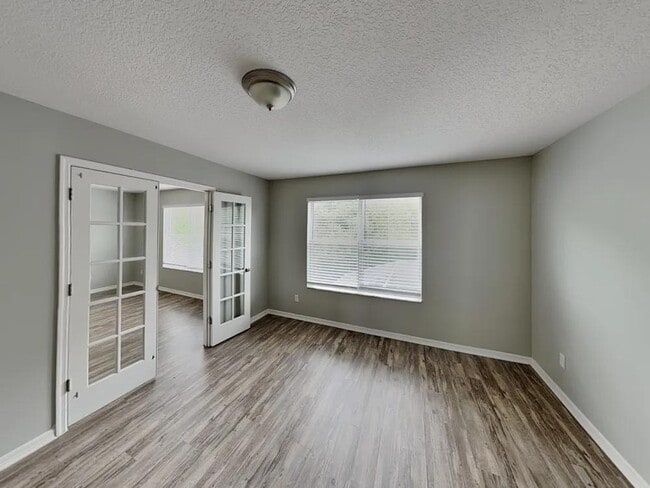 Foto del edificio - 5067 Hook Hollow Cir