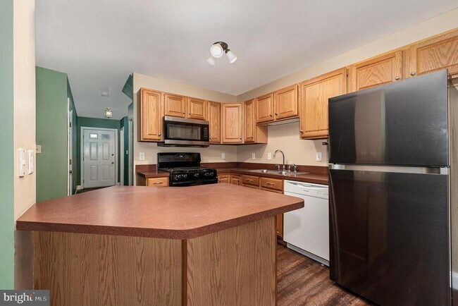 Foto del edificio - 129 Buckley Dr