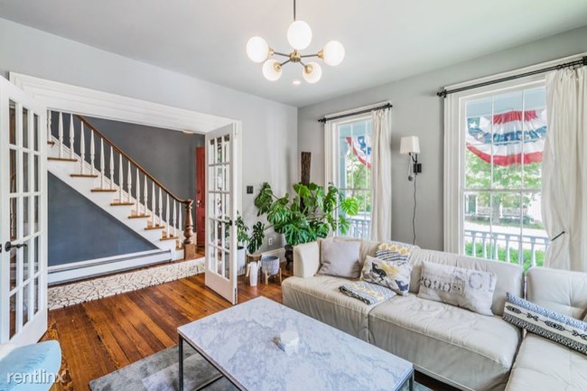 Building Photo - 3 br, 2 bath House - 19 Maple Ave