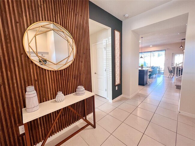 Foto del edificio - 2442 Dubai St