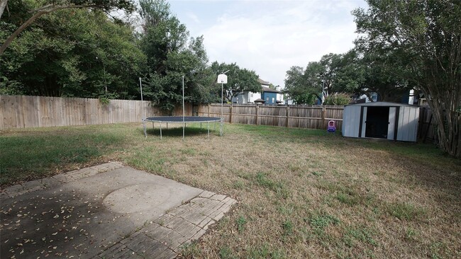 Building Photo - 22014 Grand Forks Dr