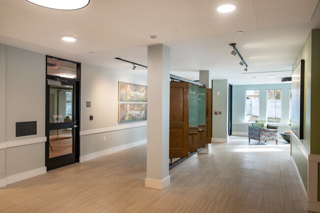 Foto del edificio - Mary D. Stone - 62+ Senior Apartments