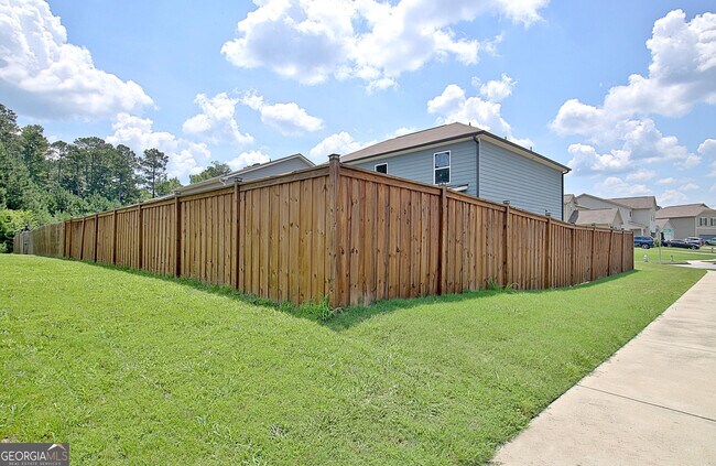 Foto del edificio - 8077 Rudder Cir