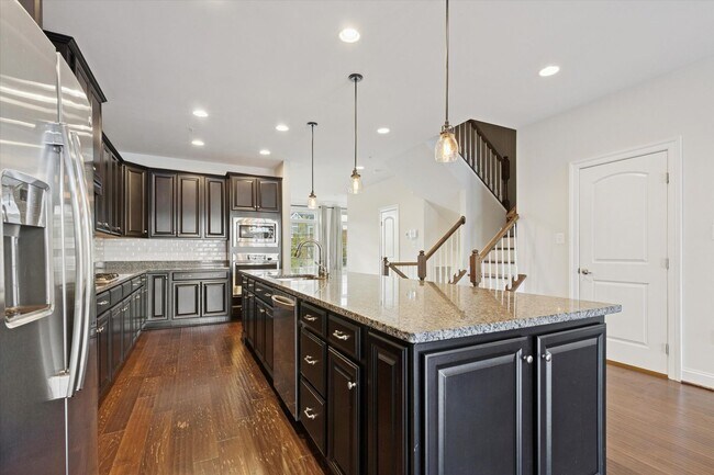 Foto del edificio - Available Now – Luxury 3 Bedroom, 2.5 Bath Carnegie Grand Townhome in Atwater Community