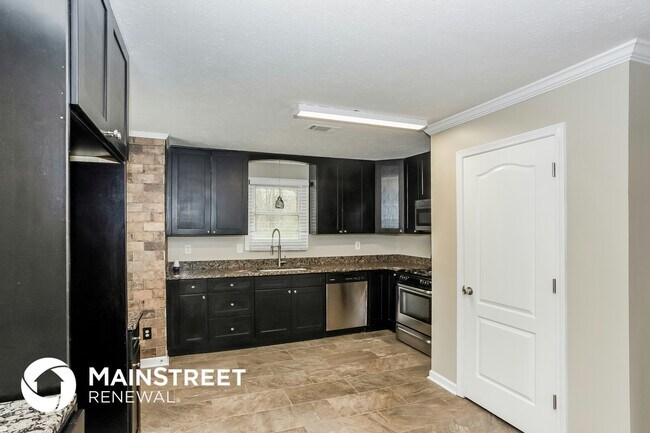 Foto del edificio - 3677 Fairlane Dr