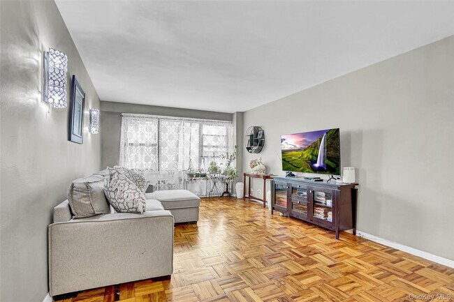 Foto del edificio - 123-40 83rd Ave