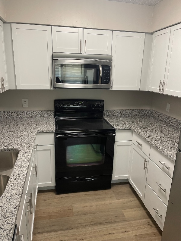 Primary Photo - 210 N 4th St