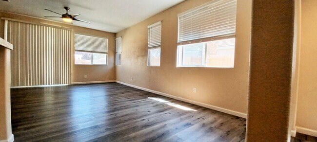 Foto del edificio - 3424 Jumilla Way