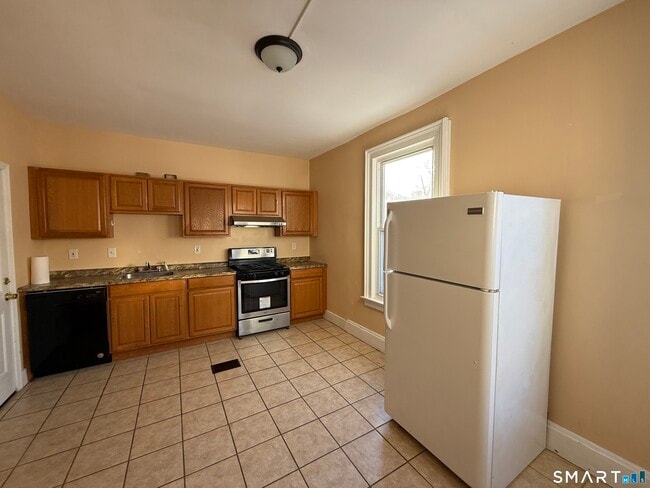 Foto del edificio - 10 Gilbert Ave