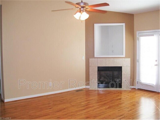 Building Photo - 177 Elisha Creek Dr
