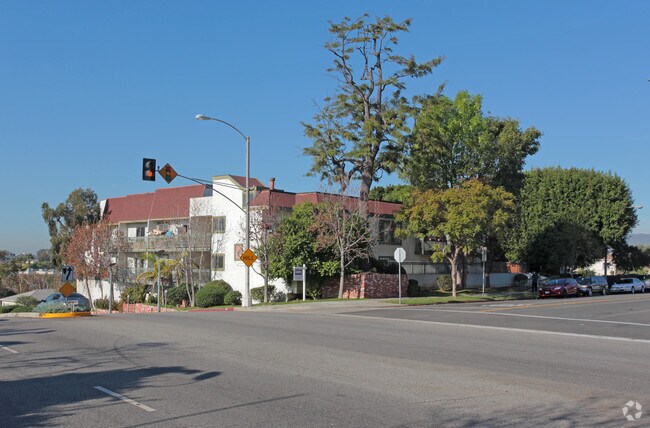 Primary Photo - 1125 Pico Blvd