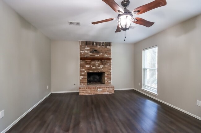 Building Photo - 103 Maple Branch St