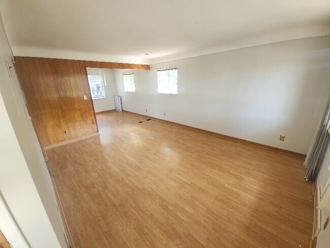 Foto del edificio - 20736 Crestmont Ln