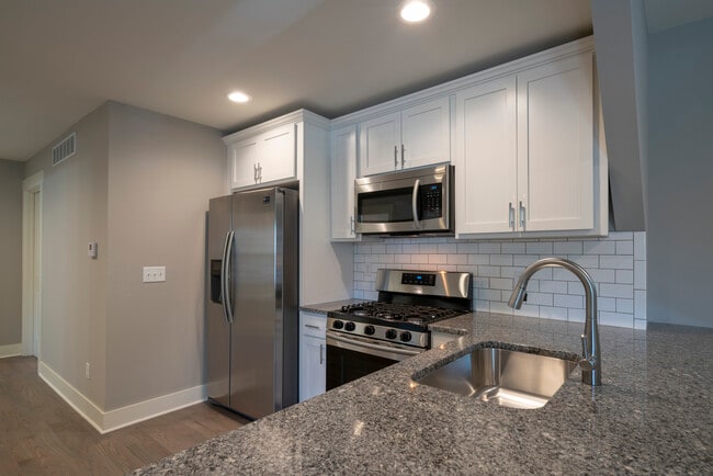 Foto del edificio - 1012 Helen St NE