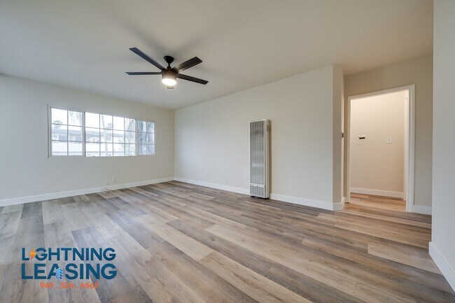 Building Photo - 3845 Gibraltar Ave