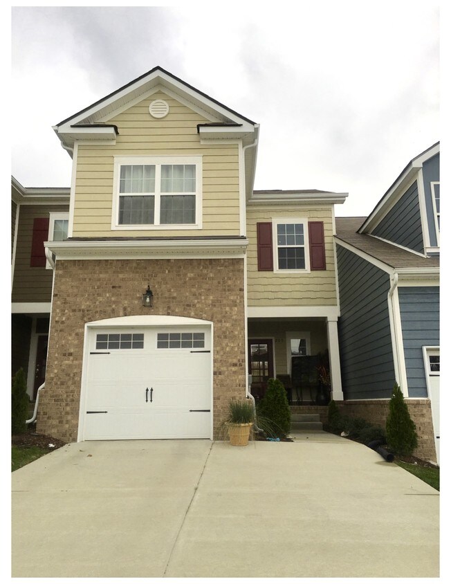 203 Shirebrook Circle, Spring Hill, TN 37174 Condo for Rent in Spring Hill, TN