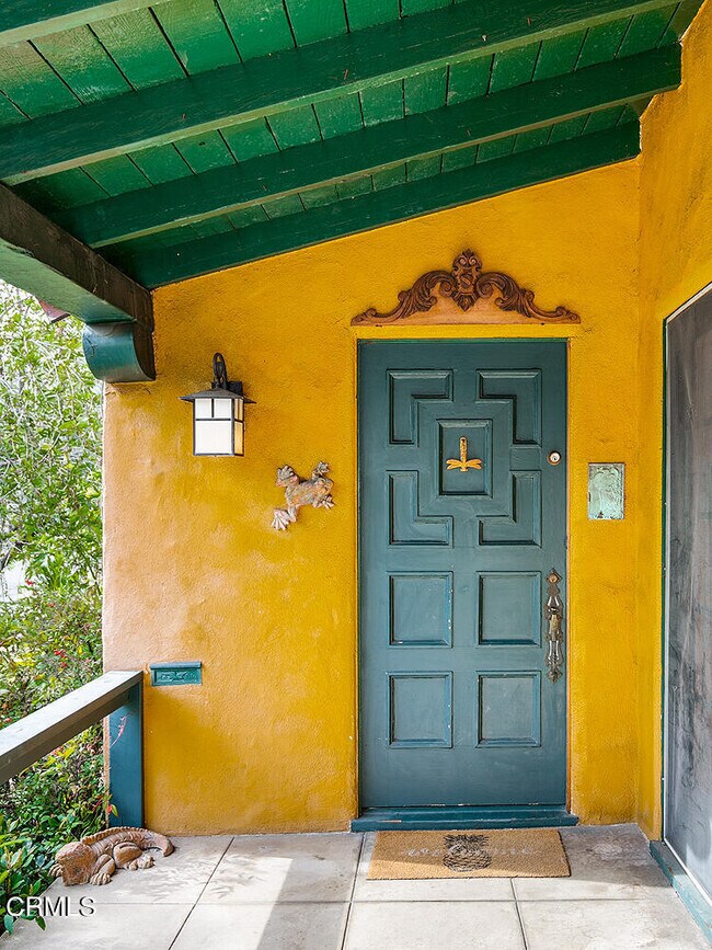 Building Photo - 1639 Broadview Dr