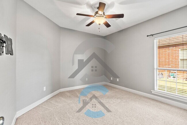 Building Photo - 1445 Champions Dr