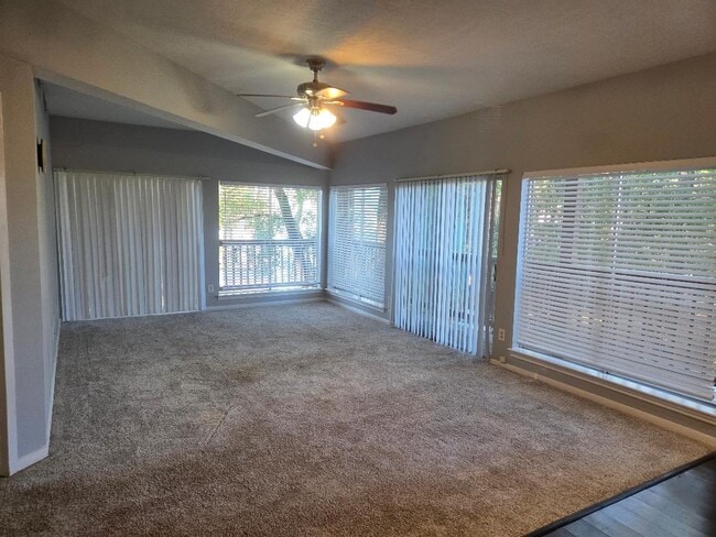 Building Photo - 1401 April Villas