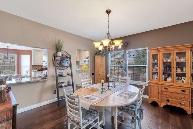 Building Photo - Fully Furnished - Lovely 4 Bedroom Home in...