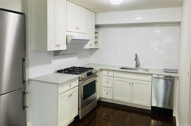 Foto del edificio - 196-44 45th Dr