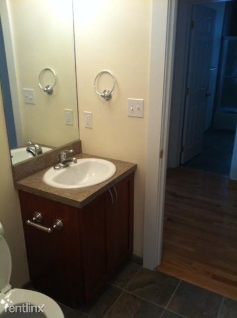 Building Photo - 7 br, 3 bath  - 364 Highland Ave # 1M