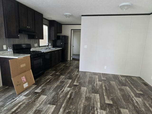 Foto del edificio - 525 Waxwing Ln
