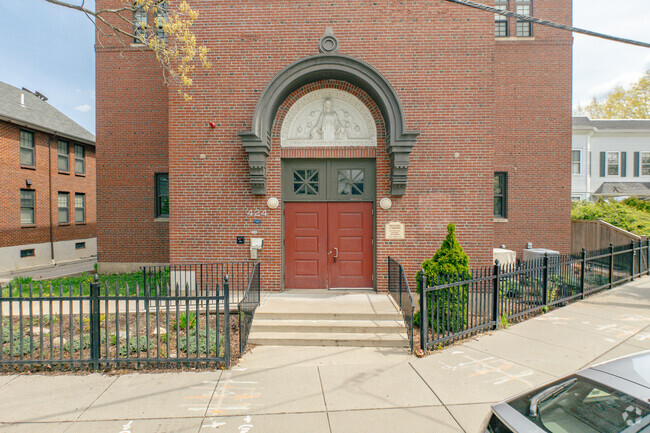 Building Entrance - Windsor Street Condominiums