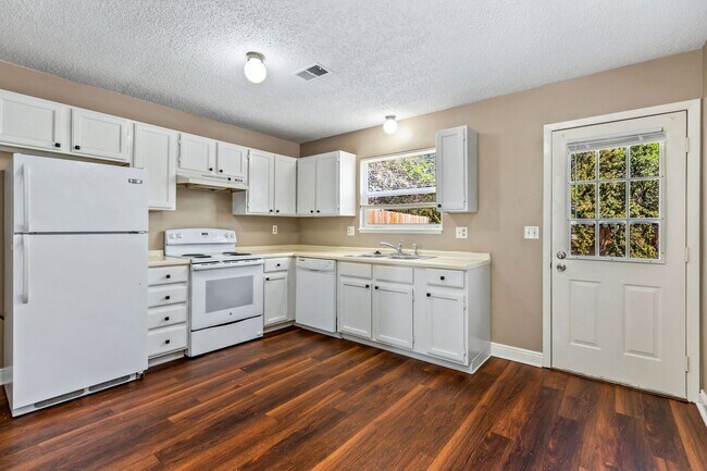 Foto del edificio - 2507 W 27th St