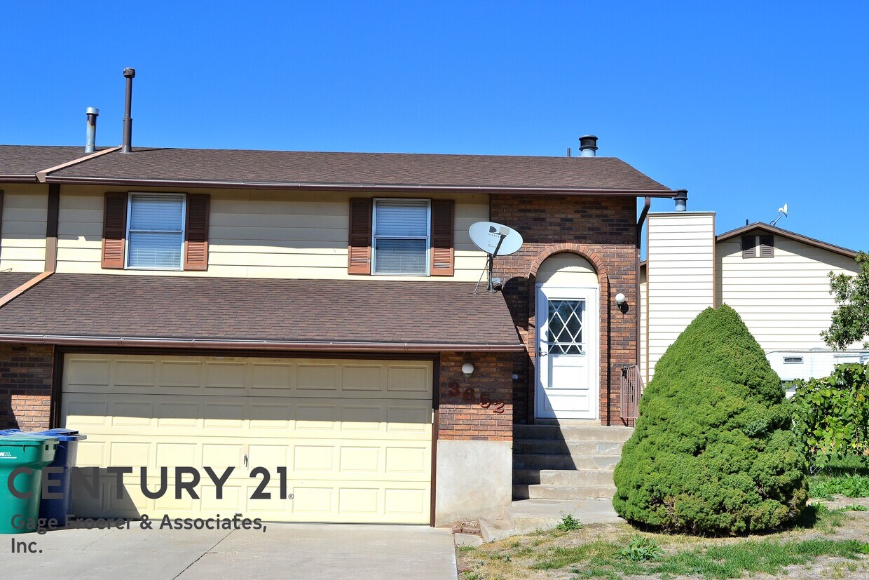 3652 W 4625 S, Roy, UT 84067 Townhome Rentals in Roy UT