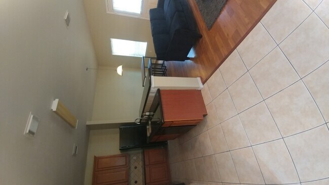 Foto del edificio - 3512 Canfield St