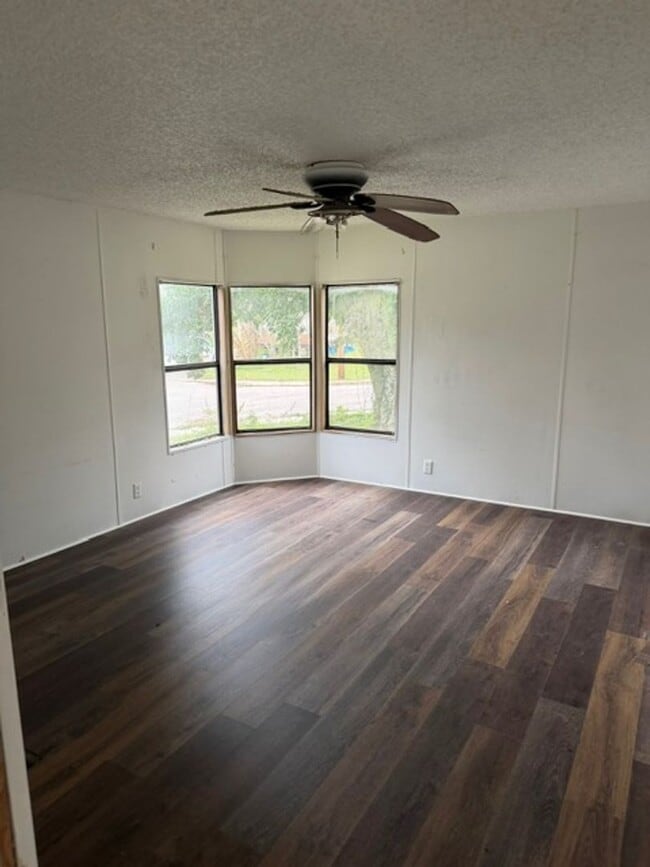 Photo - 1438 Tami Trail House