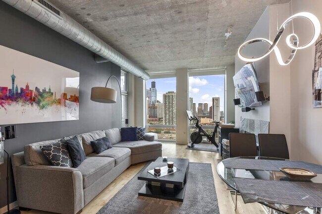 Foto del edificio - 700 N Larrabee St