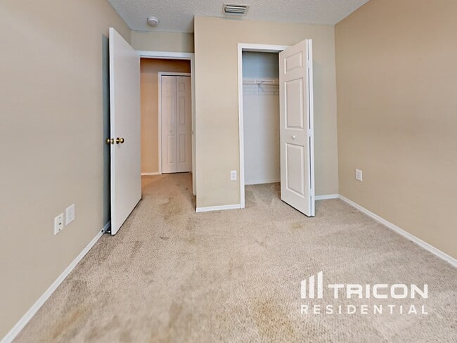 Foto del edificio - 4517 Country Hills Blvd