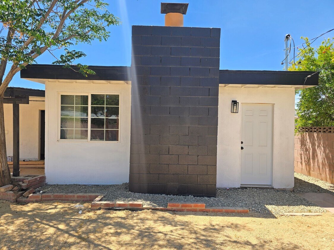 Primary Photo - Modern 1-Bedroom 1-bathroom ADU guest hous...