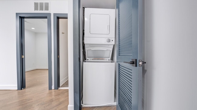 Building Photo - 1808 Benning Rd NE