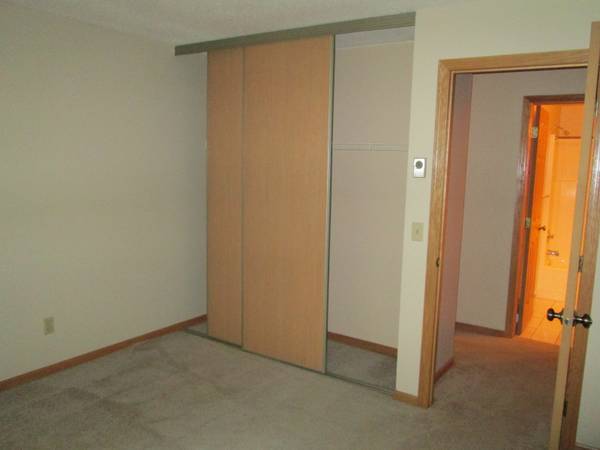 Fotografía del edificio - 14115 Pennock Ave