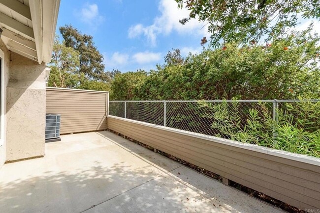 Building Photo - 331 Windjammer Cir