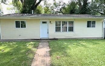 Building Photo - 200 Elbring Dr