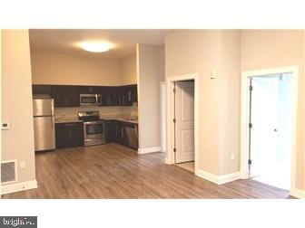 Foto del edificio - 4500 Linden Hill Rd