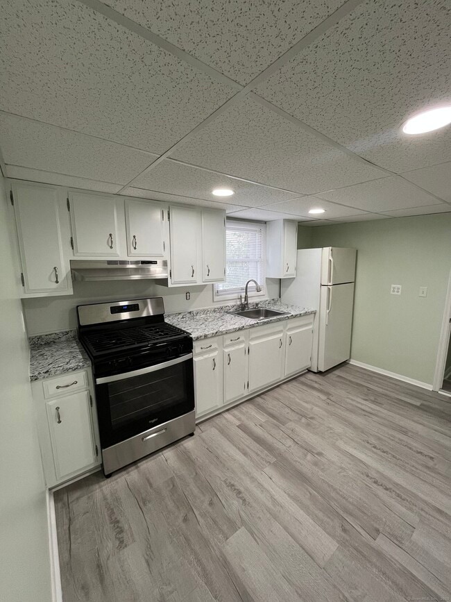 Foto del edificio - 19 Ferris Ave