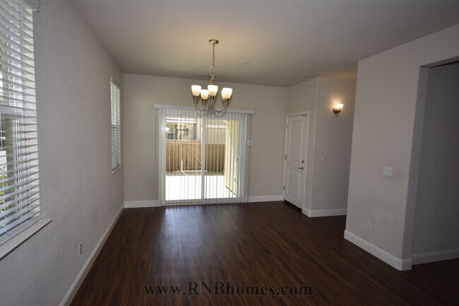 Foto del edificio - 10833 Portico Cir