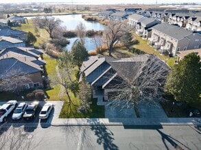 Building Photo - 2001 W Golden Pond Way