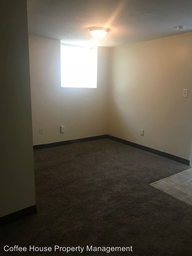Building Photo - 1512 W 23 Terrace S