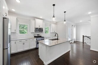 Building Photo - 2860 Boone Dr