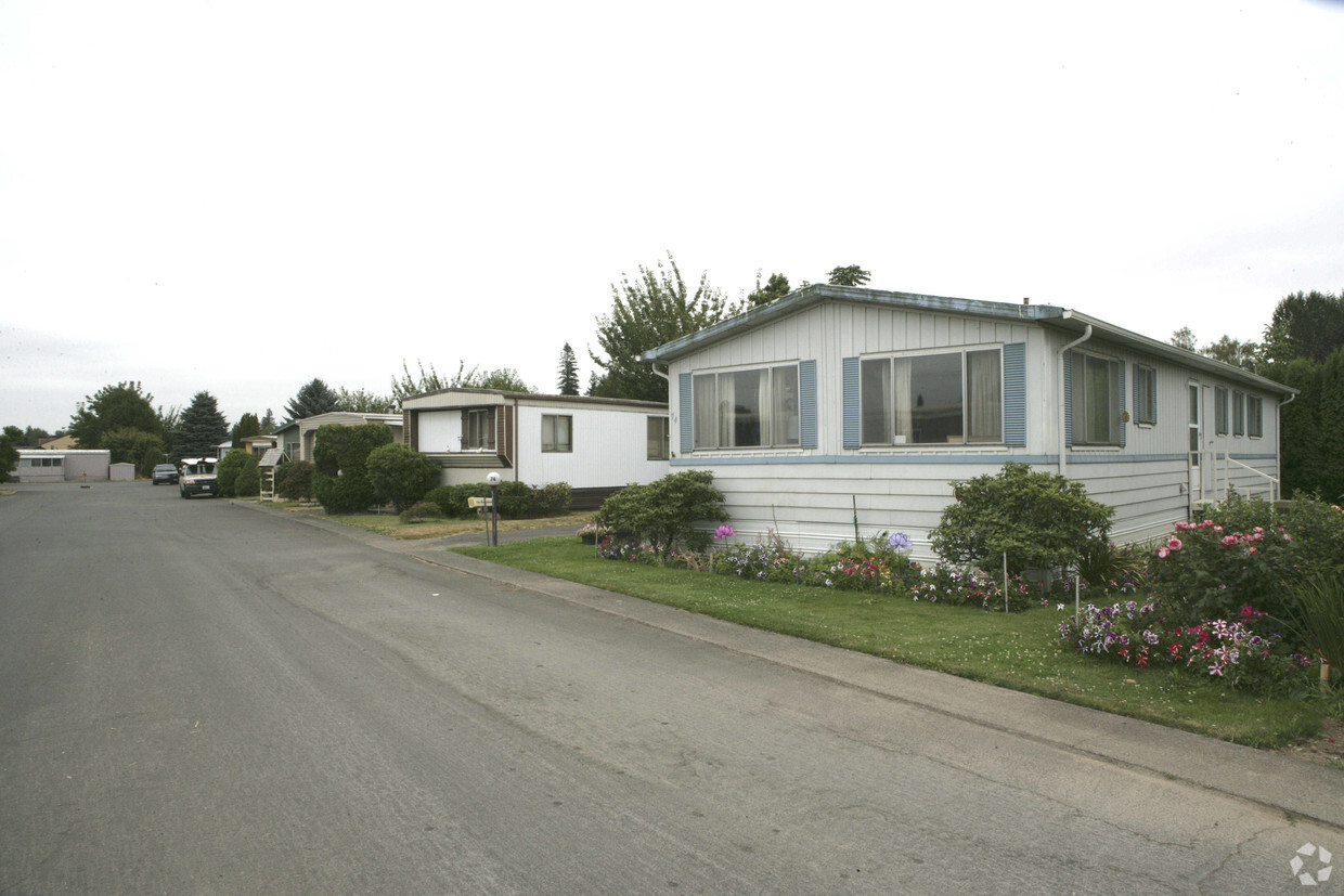 Primary Photo - Sandy Mobile Villas