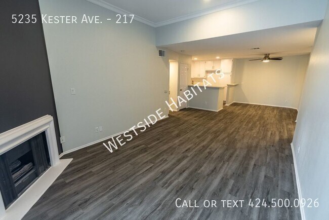 Building Photo - 5235 Kester - Gorgeous, fully renovated bu...
