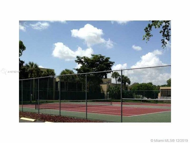 Building Photo - 2921 SW 87th Ave  506 Davie Fl 33328